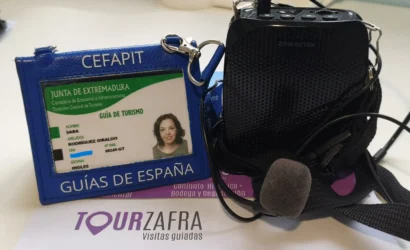 Carnet de Guía Oficial de Turismo de Sara Rodríguez Giraldo expedido por la Junta de Extremadura